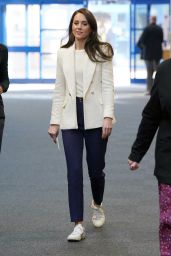 Kate Middleton - Visits Landau Forte College in Derby 02/08/2023