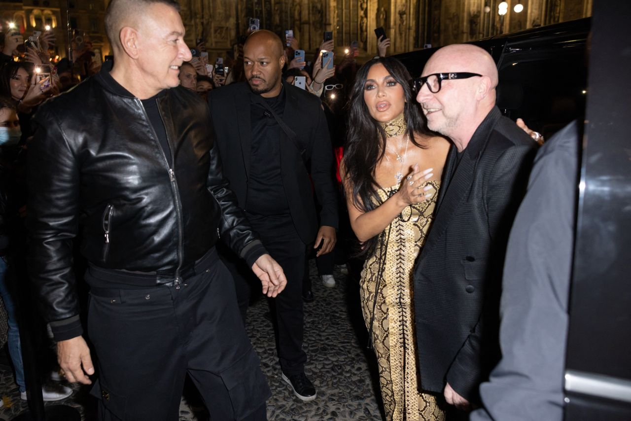 Kim Kardashian - Dinner With Fashion Designers Domenico Dolce and