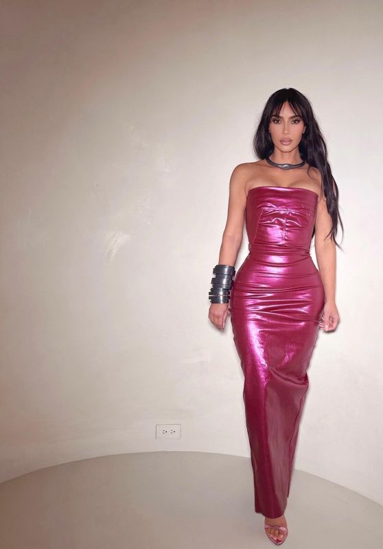 Kim Kardashian Outfit 02/17/2023