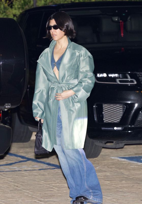 Kourtney Kardashian at Nobu Restaurant in Malibu 02/20/2023