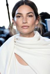 Lily Aldridge - Arriving at Michael Kors Fashion Show in New York City 02/15/2023