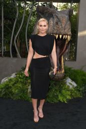 Lindsey Vonn – “Jurassic Park: Dominion” Premiere in Los Angeles 06/06/2022