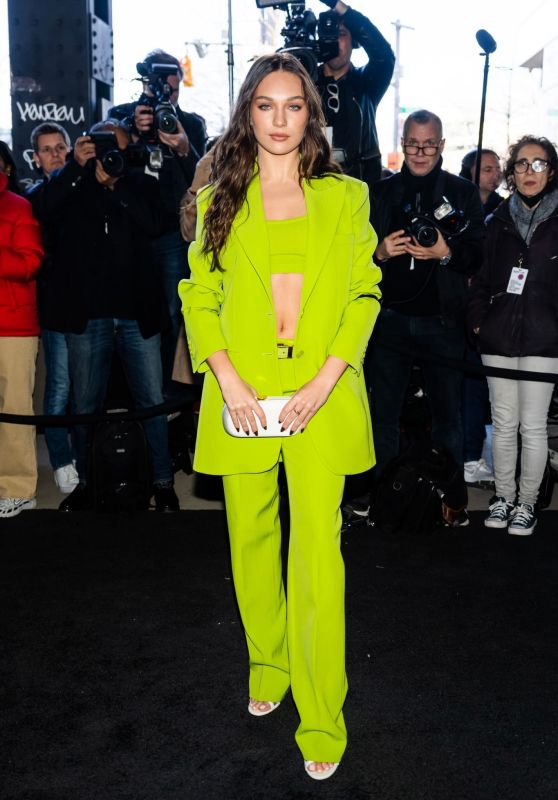 Maddie Ziegler at Michael Kors Fashion Show in New York City 02/15/2023