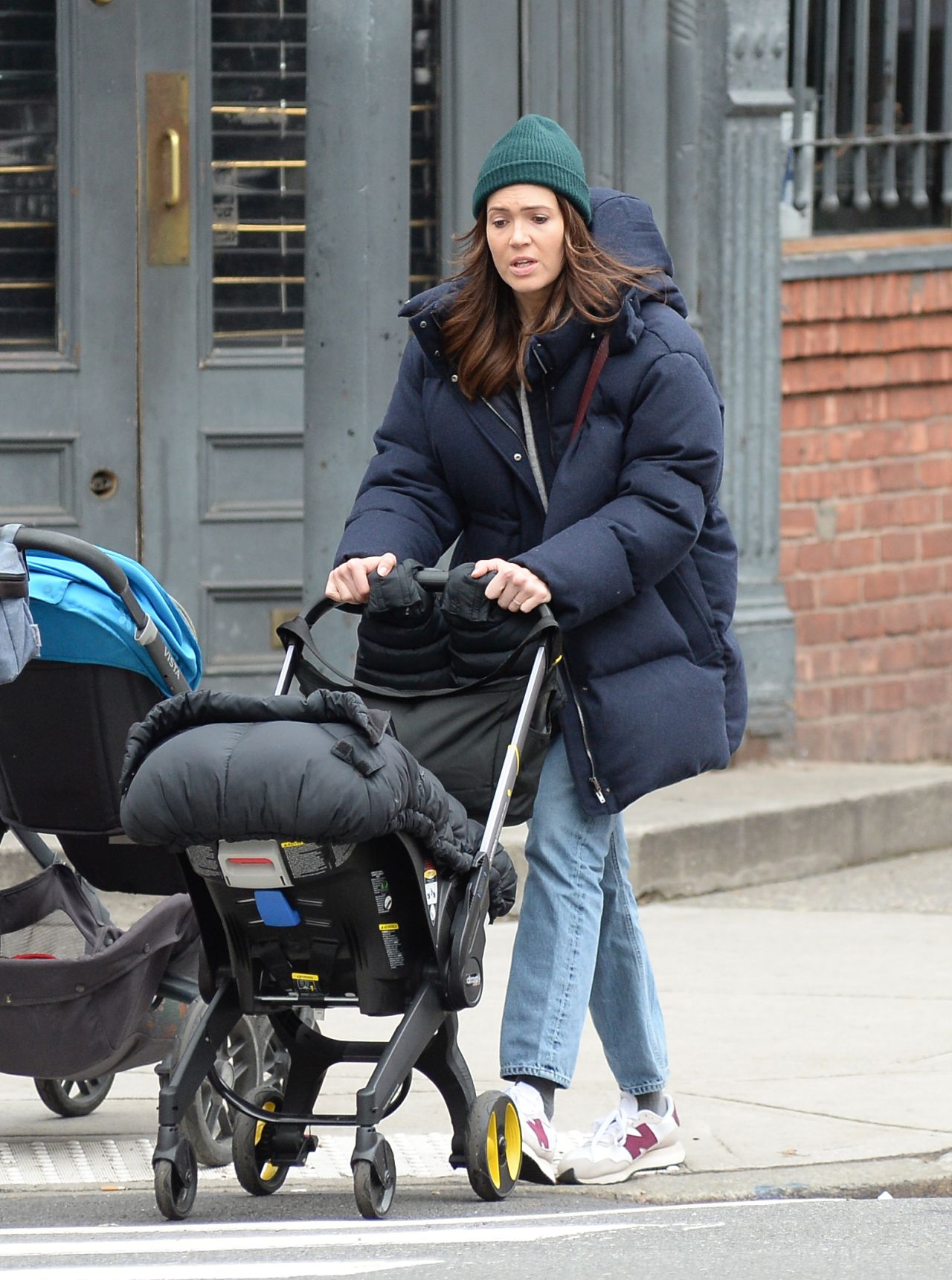 Mandy Moore Out In New York 01 29 2023 3 