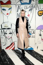Nadine Leopold – Alice + Olivia Fashion Show in New York 02/11/2023