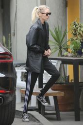 Stella Maxwell Wearing an All-black Gym Attire - Los Angeles 02/22/2023