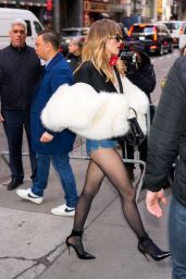 Suki Waterhouse - Arrives at the Empire State Building in NYC 02/27/2023