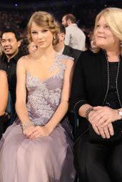 Taylor Swift - ACM Awards 2010
