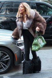 Wendy Williams - Walk to Her Building in NY 02/22/2023