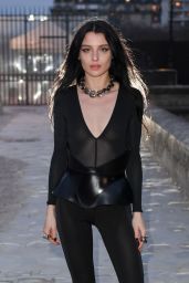 Alice Pagani – Alexander McQueen Show at Paris Fashion Week 03/04/2023