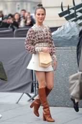 Alicia Vikander – Louis Vuitton Show at Paris Fashion Week 10/04/2022