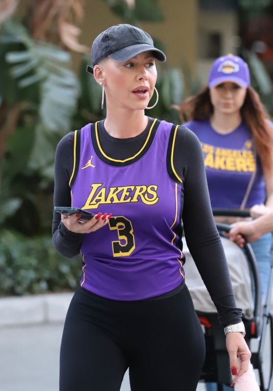 Amber Rose - Arrives at the Lakers Game in Los Angeles 03/24/2023