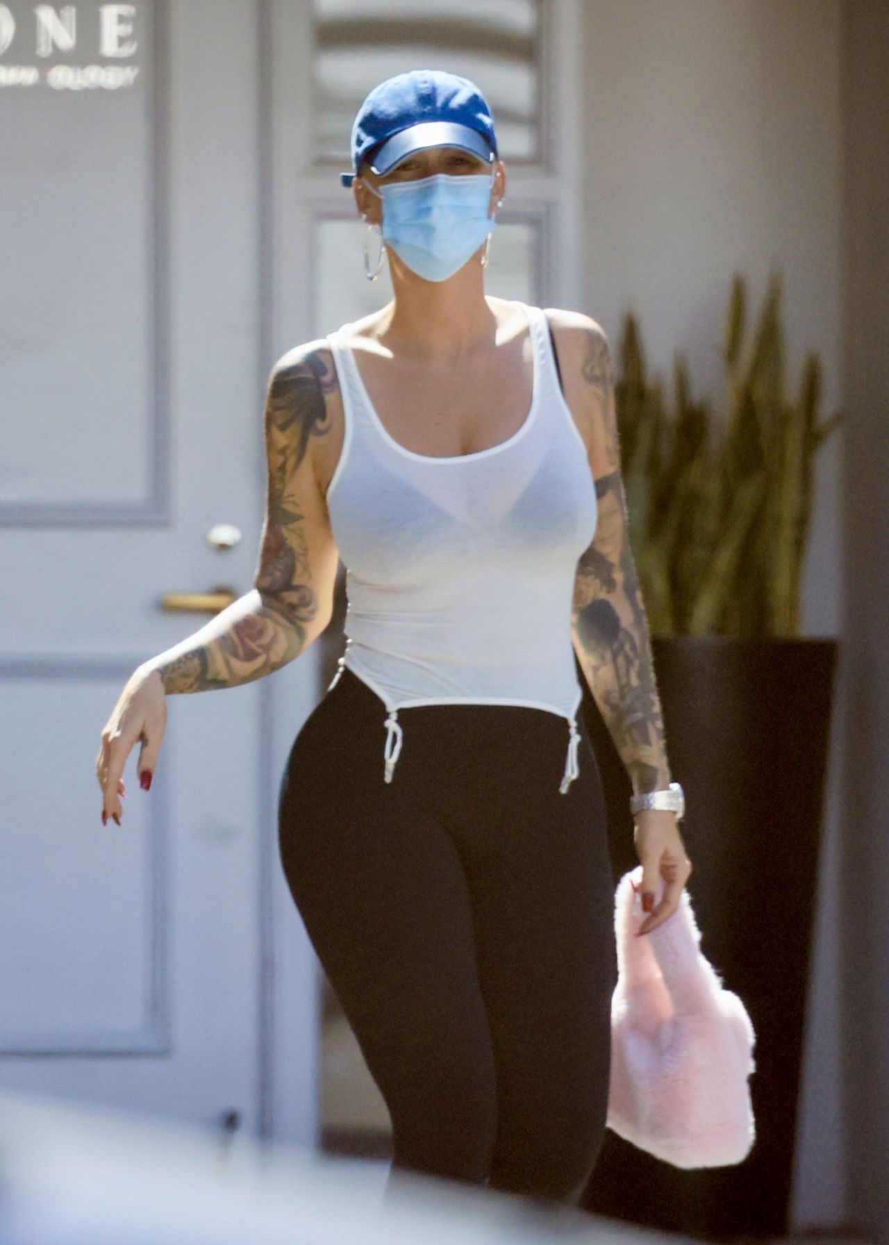 Amber Rose - Out in Beverly Hills 03/27/2023 • CelebMafia