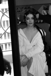 Ana de Armas – Photo Shoot for the SAG Awards February 2023 (+15)