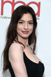 Anne Hathaway - Hollywood Beauty Awards in Los Angeles 03/09/2023