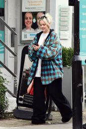  Anne Marie - Out in Notting Hill 03/18/2023