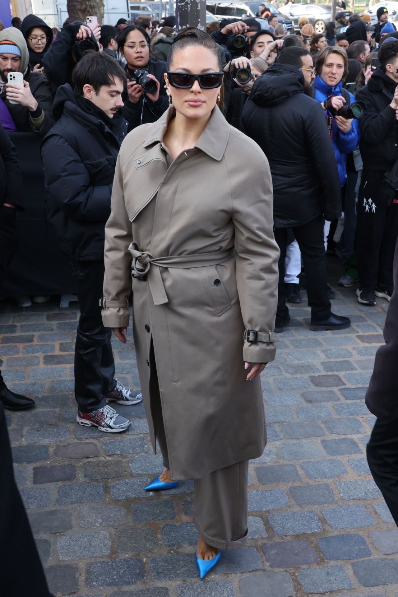 Ashley Graham – Off-White Show at Paris Fashion Week 03/02/2023 ...