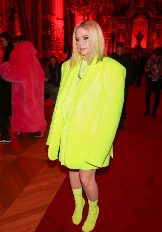 Avril Lavigne - Dundas Show at Paris Fashion Week 03/06/2023