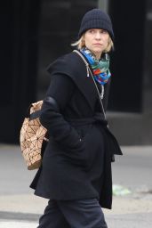 Claire Danes - Out in Manhattan’s West Village Neighborhood 03/17/2023