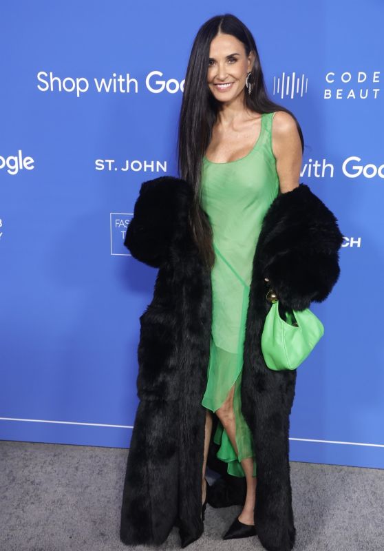 Demi Moore – 2023 Fashion Trust U.S. Awards in Los Angeles