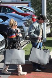 Denise Richards and Aaron Phypers - Shopping in Malibu 03/29/2023