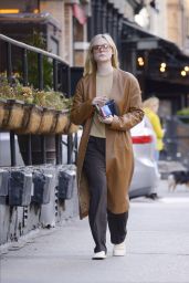 Elle Fanning - Out in New York City 03/06/2023