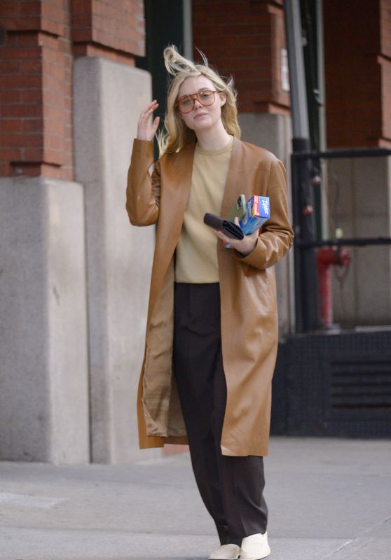 Elle Fanning - Out in New York City 03/06/2023