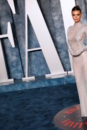 Emily Ratajkowski – 2023 Vanity Fair Oscar Party in Beverly Hills