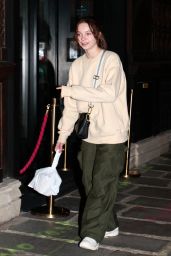 Emma Myers - Arriving at Her Hotel in Paris 03/26/2023