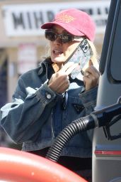 Hilary Duff - Out in Los Angeles 03/02/2023