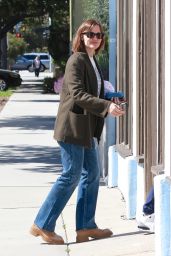Jennifer Garner - Out in Santa Monica 03/24/2023