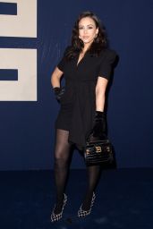 Jessica Alba – Balmain Show at Paris Fashion Week 03/01/2023 (more photos)