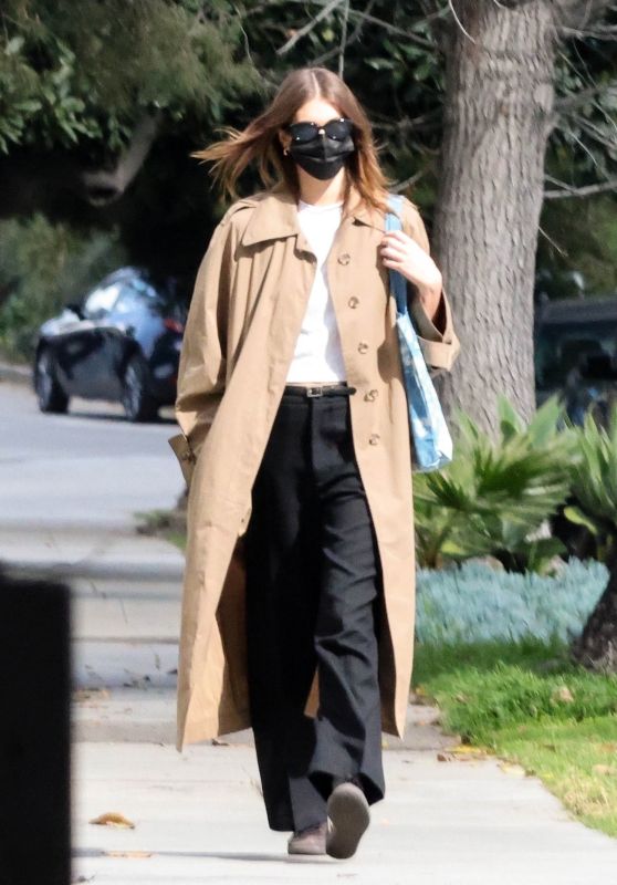 Kaia Gerber - Out in Los Feliz 03/04/2023