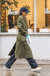 Katie Holmes in an Olive Green Double-Breasted Trench - Shopping in New York City 03/14/2023
