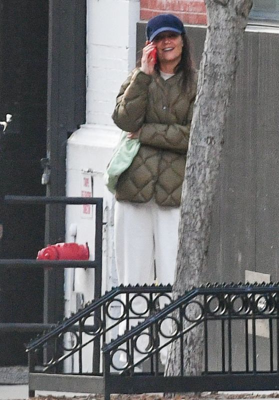 Katie Holmes - Out in New York 03/20/2023