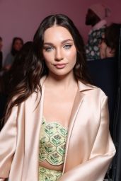 Maddie Ziegler – Giambattista Valli Fashion Show in Paris 03/03/2023