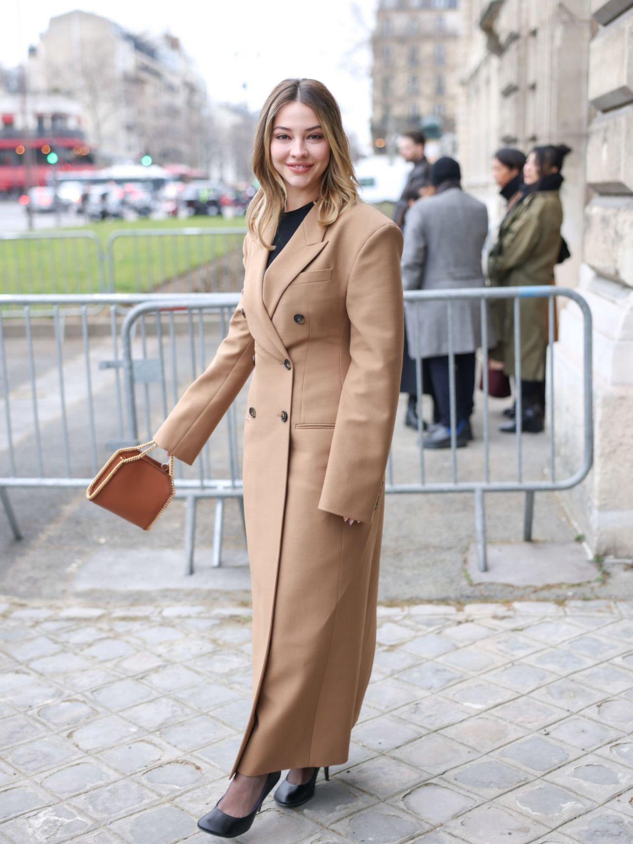 Madelyn Cline – Stella McCartney Show at Paris Fashion Week 03/06/2023