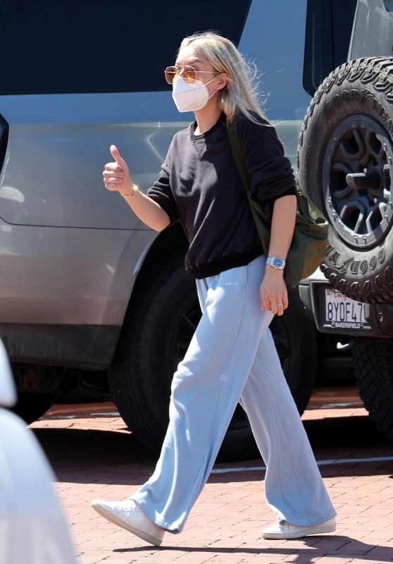 Melissa Cohen - Out in Malibu 03/25/2023
