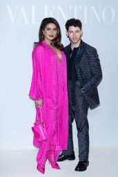 Priyanka Chopra – Valentino Show at Paris Fashion Week 03/05/2023 (+7)