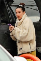 Scout Willis - Fueling Up Her Truck in Los Angeles 03/30/2023