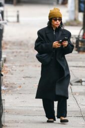 Zoe Kravitz - Out in New York 08/19/2021 • CelebMafia