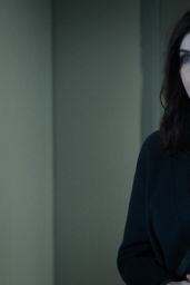Alexandra Daddario - Mayfair Witches S01E02: The Dark Place 2023