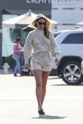 Ali Larter at Brentwood Country Mart 04/19/2023