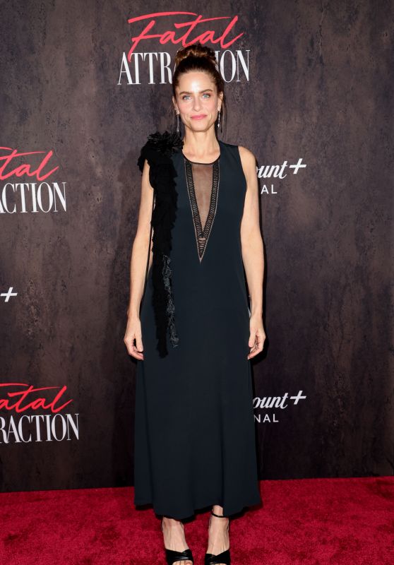 Amanda Peet – “Fatal Attraction” TV Series Premiere in Los Angeles