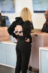 Ariana Madix - Leaving LAX in Los Angeles 04/06/2023