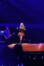 Avril Lavigne - Performs Her Love Sux Tour at Verti Music Hall Berlin 04/15/2023