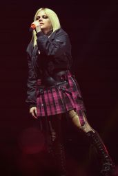 Avril Lavigne - Performs Live in Padua 04/23/2023.
