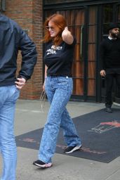 Bella Thorne - Out in New York 04/28/2023