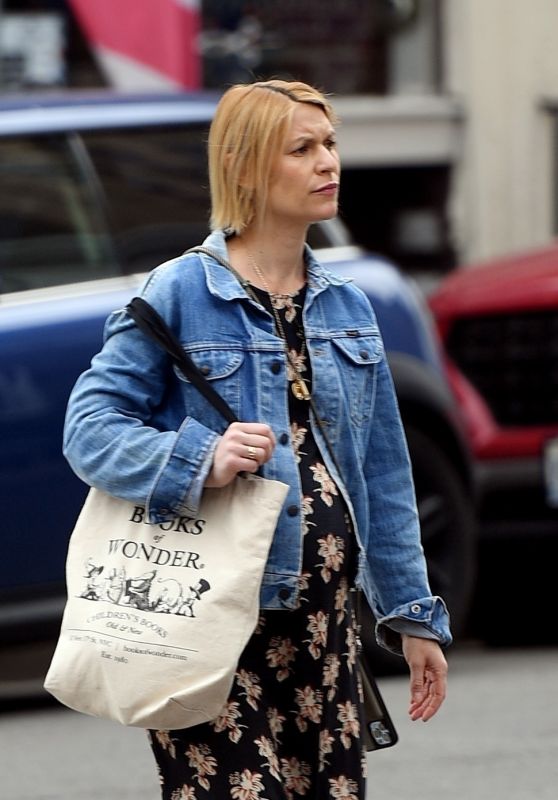 Claire Danes - Out in Manhattan 04/06/2023