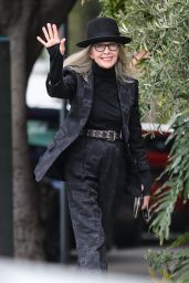 Diane Keaton - Shopping in Beverly Hills 03/31/2023